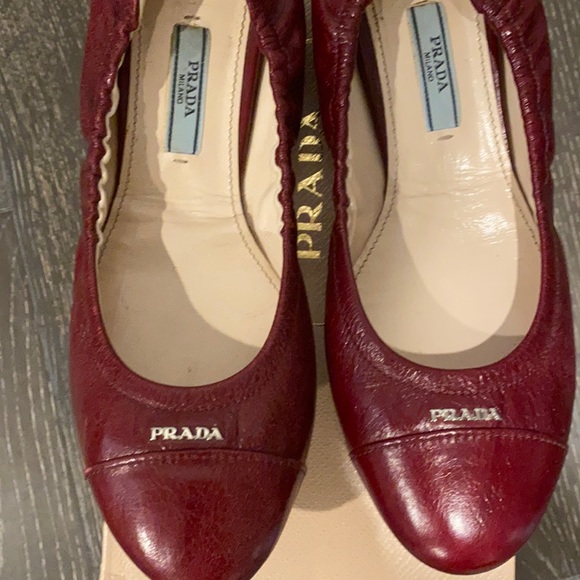 Prada shoes like new condition with tags sz 37 - Picture 4 of 4